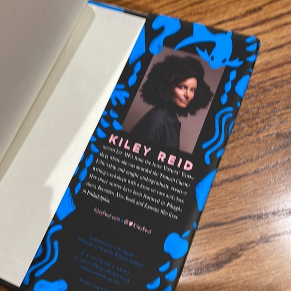 Such a Fun Age - Kiley Reid - hardback - Picture 3 of 4